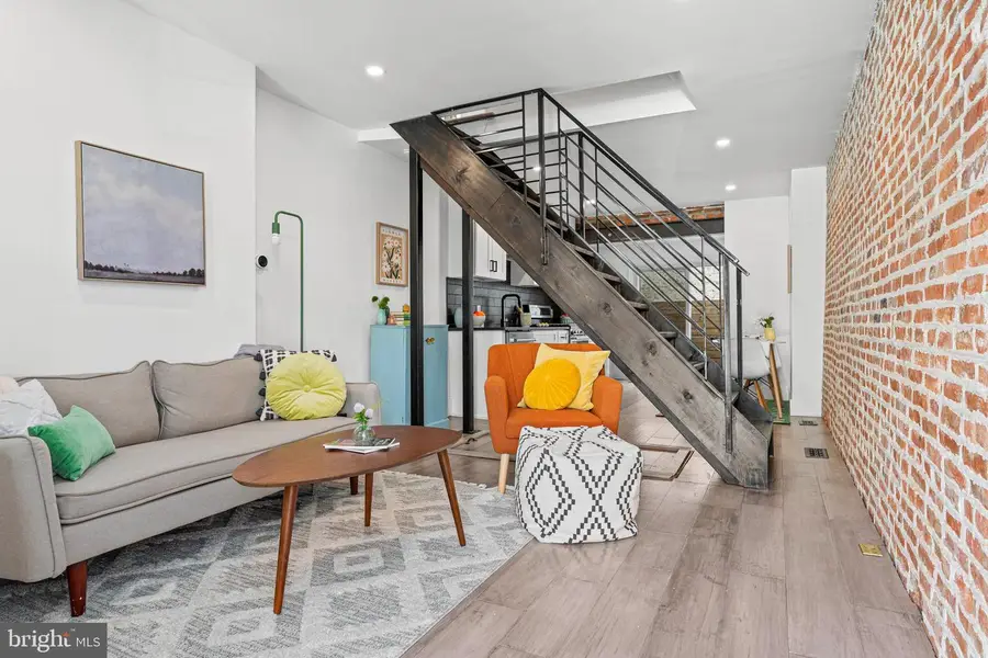 2547 Collins St, Philadelphia, PA 19125 - Image #2