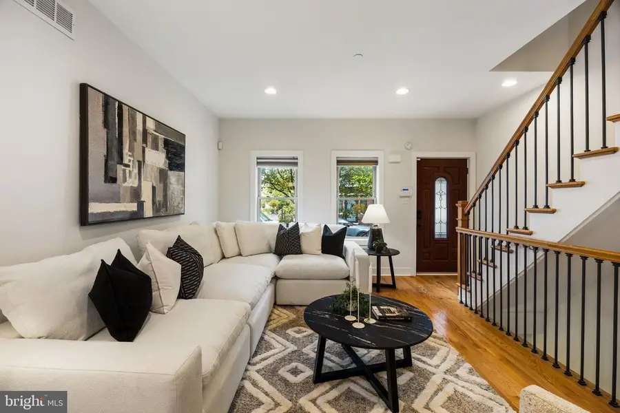 2140 Carpenter St, Philadelphia, PA 19146 - Image #2