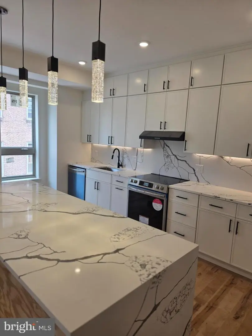 106 Pollard St, Philadelphia, PA 19123 - Image #2