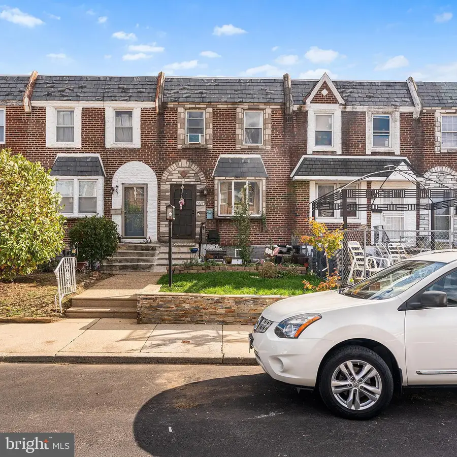 6607 Gillespie St, Philadelphia, PA 19135 - Image #2