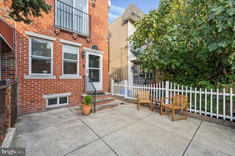 909 Tasker St, Philadelphia, PA 19148 - Image #2