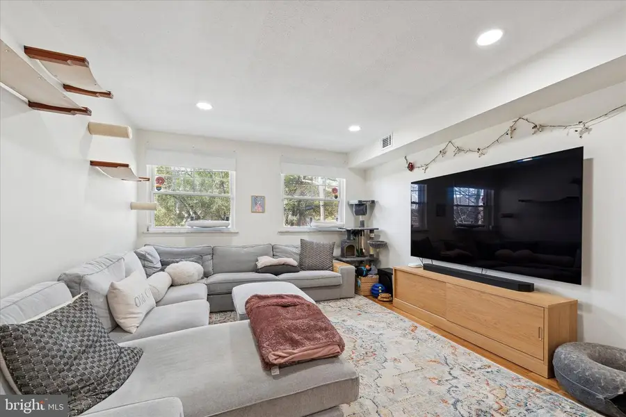 517 S 6th St #b, Philadelphia, PA 19147 - Image #2