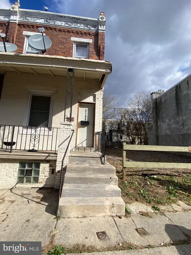 2105 S Gould St, Philadelphia, PA 19142 - Image #2