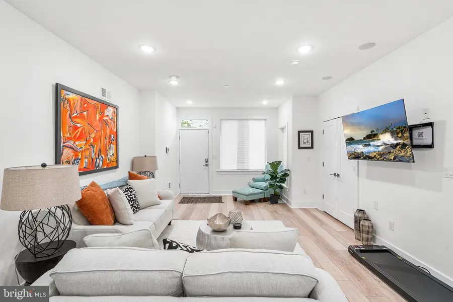 2008 S College Ave #a, Philadelphia, PA 19121 - Image #3