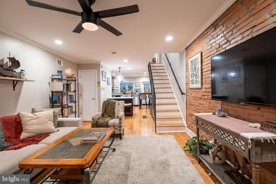 1019 Watkins St, Philadelphia, PA 19148 - Image #2