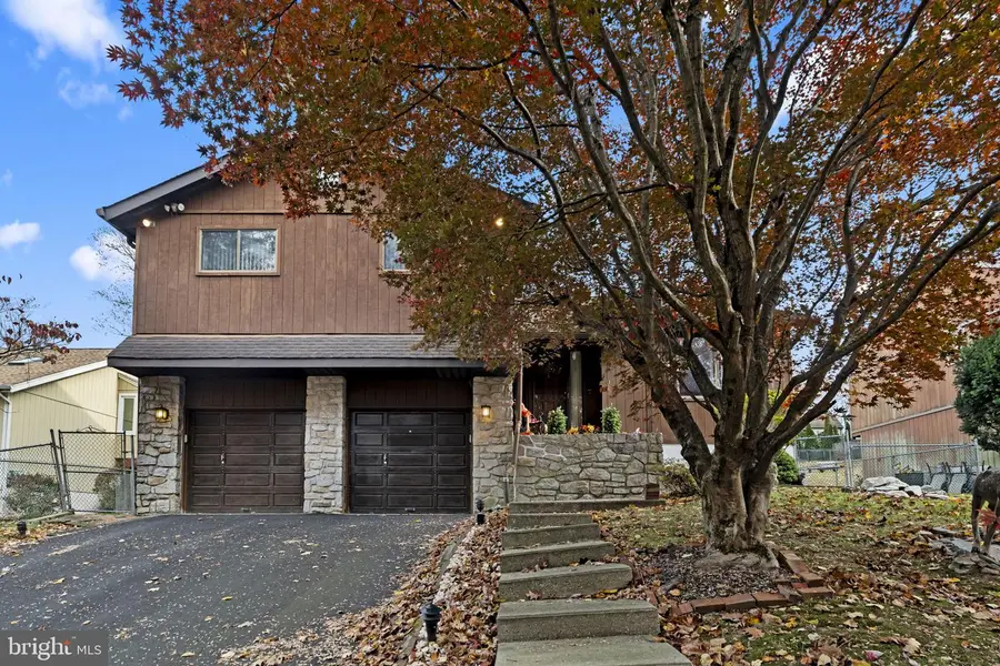 945 Manatawna Ave, Philadelphia, PA 19128 - Image #2