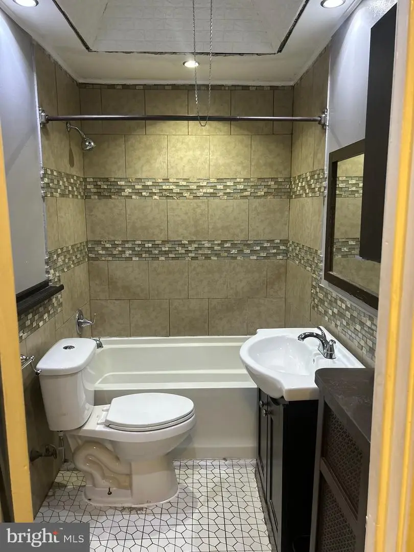 6906 Buist Ave, Philadelphia, PA 19142 - Image #2