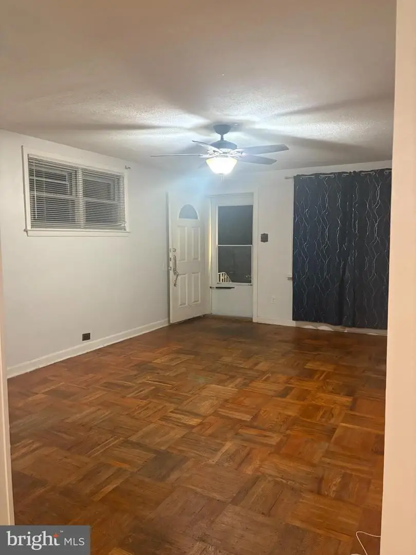 237 Lauriston St, Philadelphia, PA 19128 - Image #2