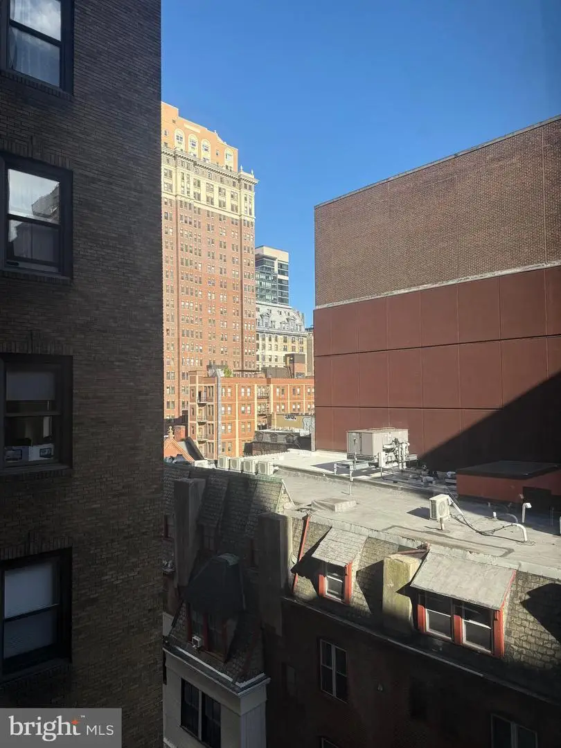 1324 Locust St #528, Philadelphia, PA 19107 - Image #2