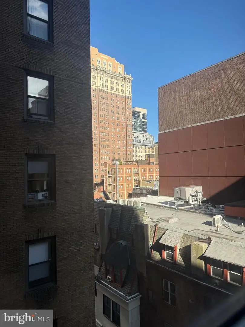 1324 Locust St #528, Philadelphia, PA 19107 - Image #3