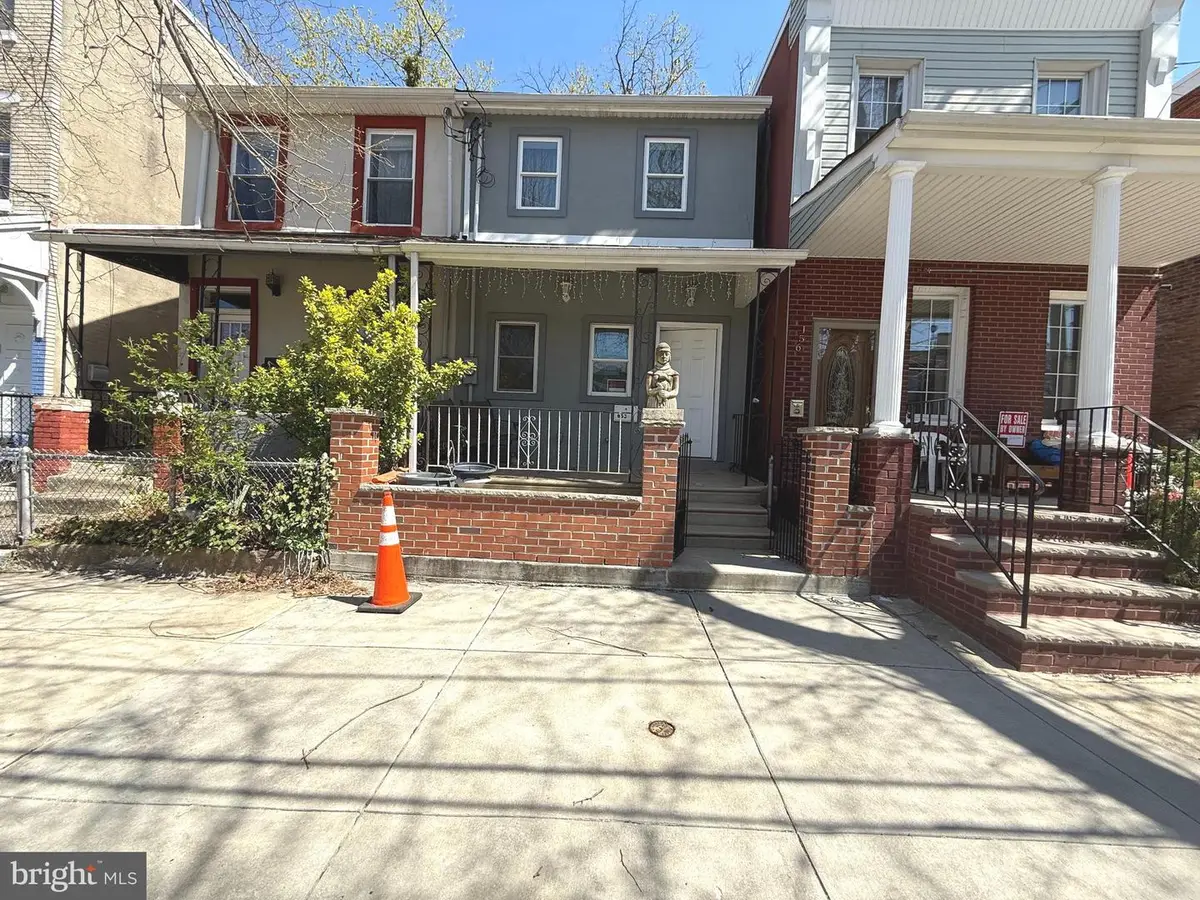 653 N 37th St, Philadelphia, PA 19104 - Image #1