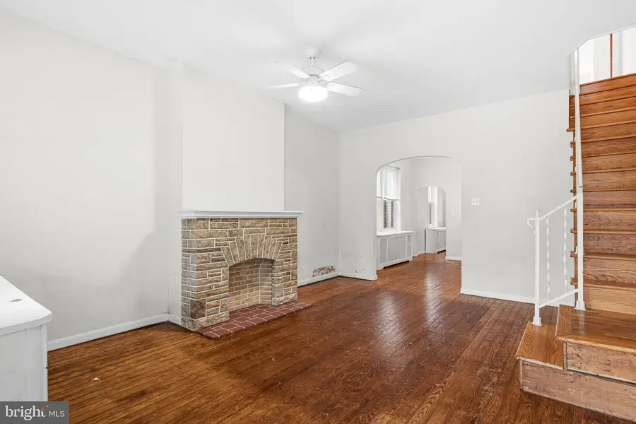 542 Martin St, Philadelphia, PA 19128 - Image #3