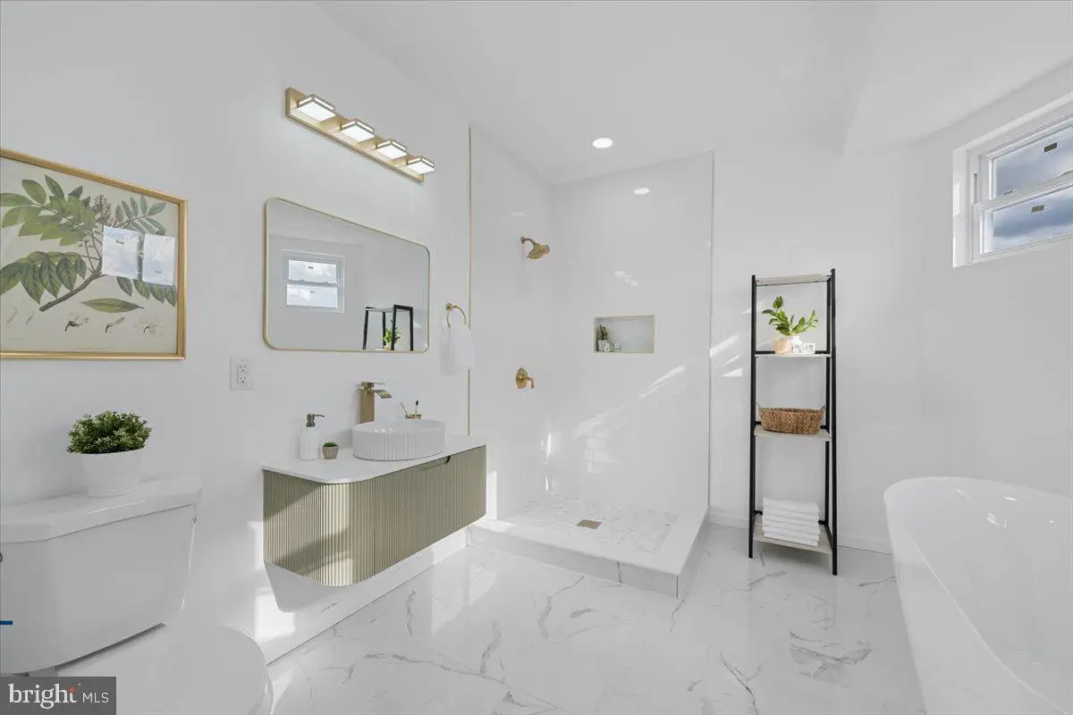 1021 S 60th St, Philadelphia, PA 19143 - Image #1