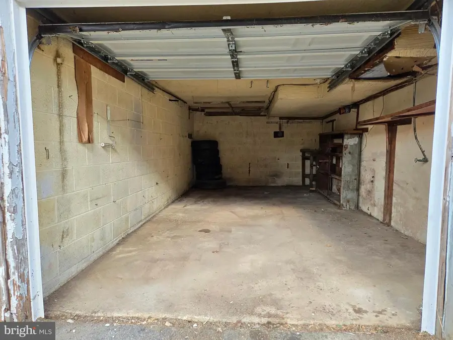 7552 Forrest Ave, Philadelphia, PA 19150 - Image #3