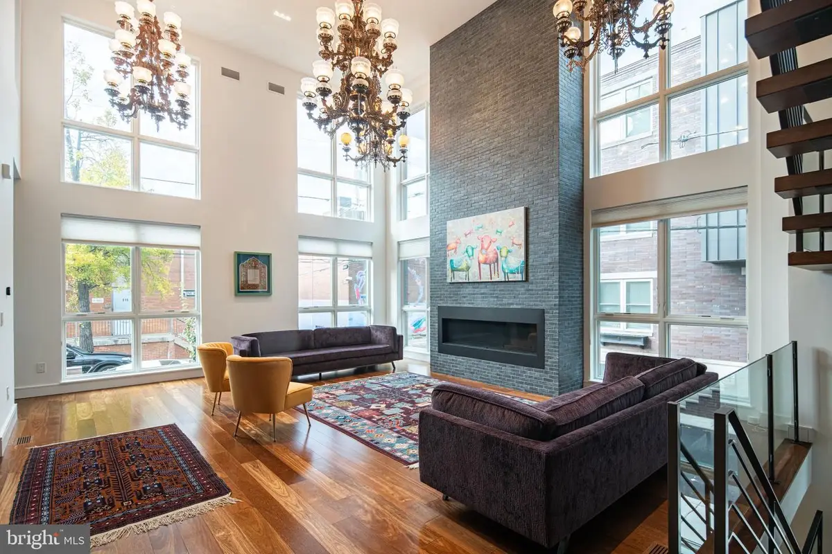 815 S 20th St, Philadelphia, PA 19146 - Image #1