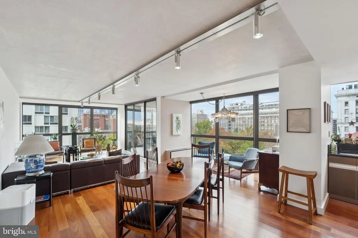 241 S 6th St #1105j, Philadelphia, PA 19106 - Image #1