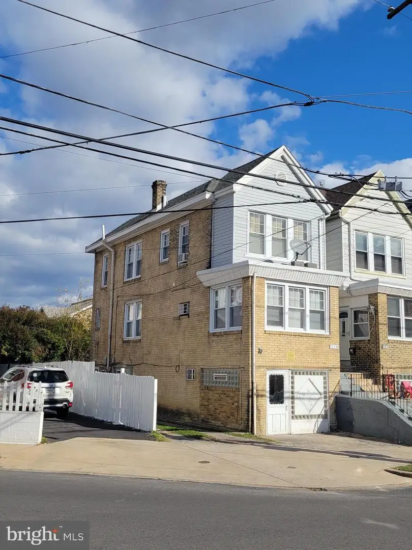 527 Magee Ave, Philadelphia, PA 19111 - Image #1