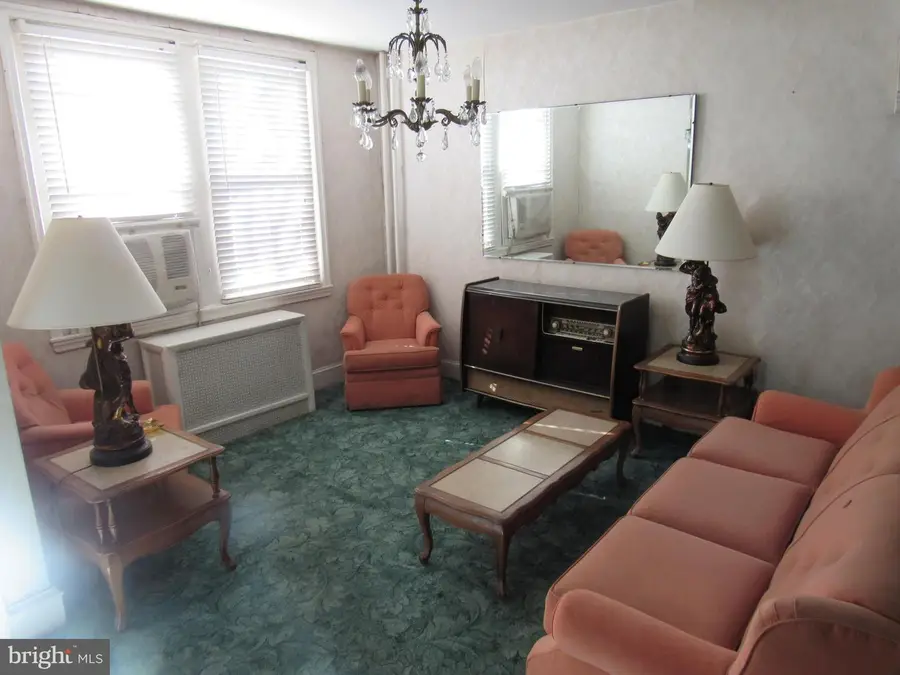 1033 Carpenter St, Philadelphia, PA 19147 - Image #3