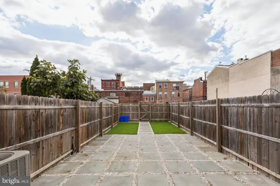 436 Brown St, Philadelphia, PA 19123 - Image #3