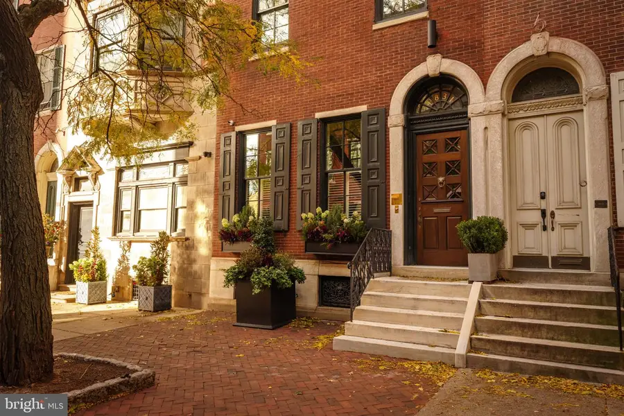 1831 Delancey Pl, Philadelphia, PA 19103 - Image #3