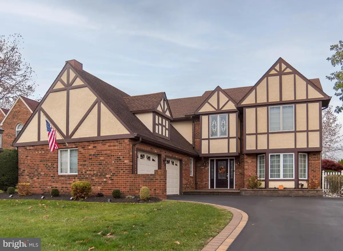 9616 Eden Hall Ln, Philadelphia, PA 19114 - Image #1