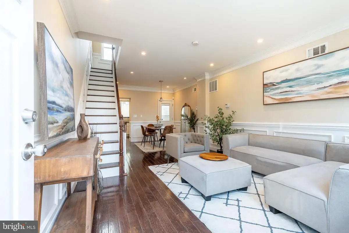 720 Shirley St, Philadelphia, PA 19130 - Image #1