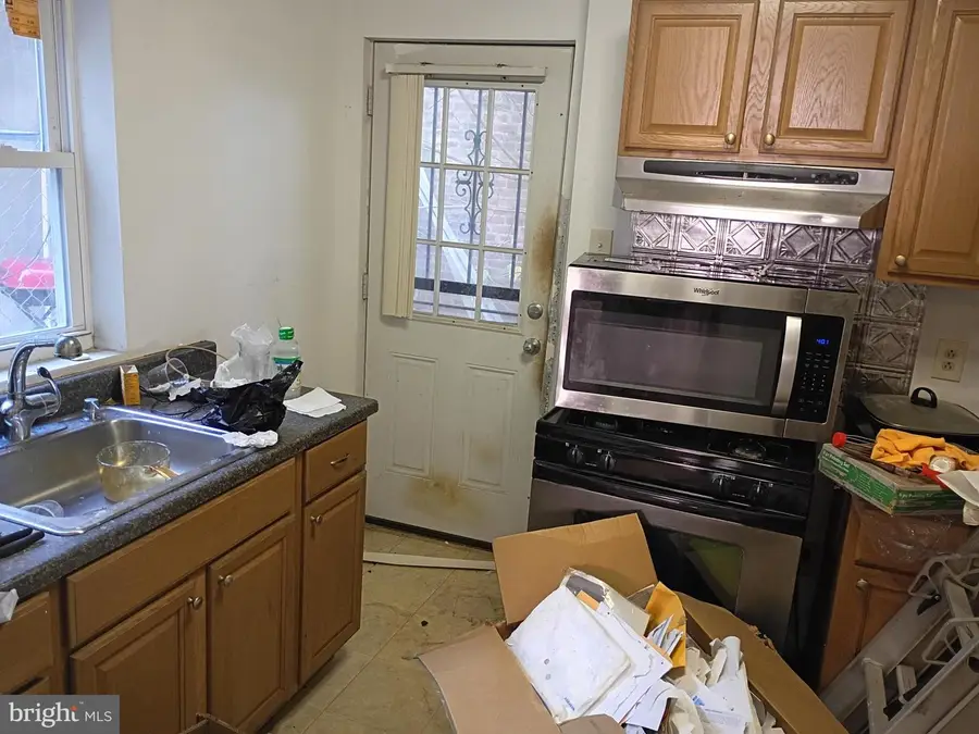 1822 W Wilt St, Philadelphia, PA 19121 - Image #3