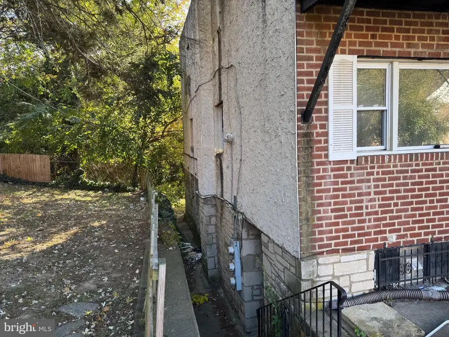 7322 Ruskin Rd, Philadelphia, PA 19151 - Image #2