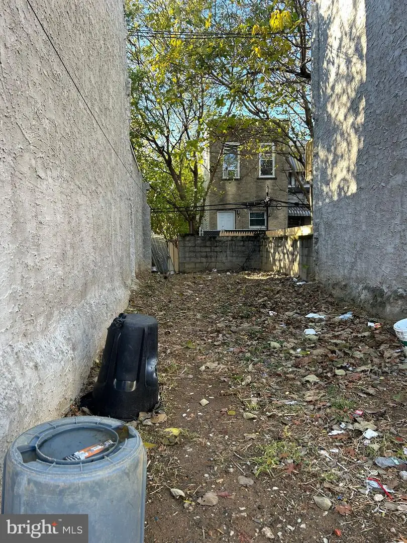 1528 S Lecount St, Philadelphia, PA 19146 - Image #2