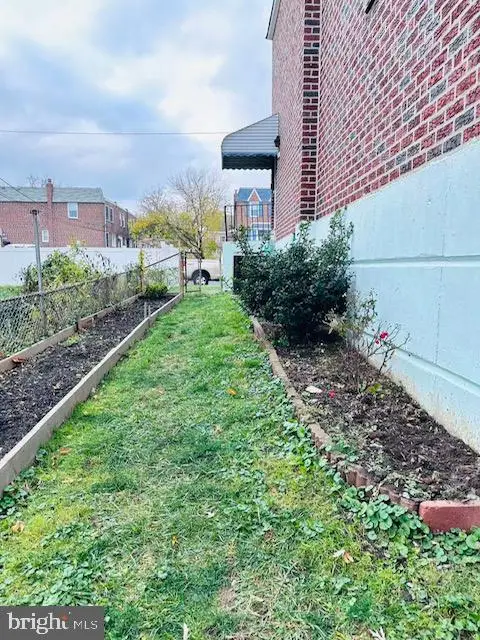 11701 Millbrook Rd, Philadelphia, PA 19154 - Image #2