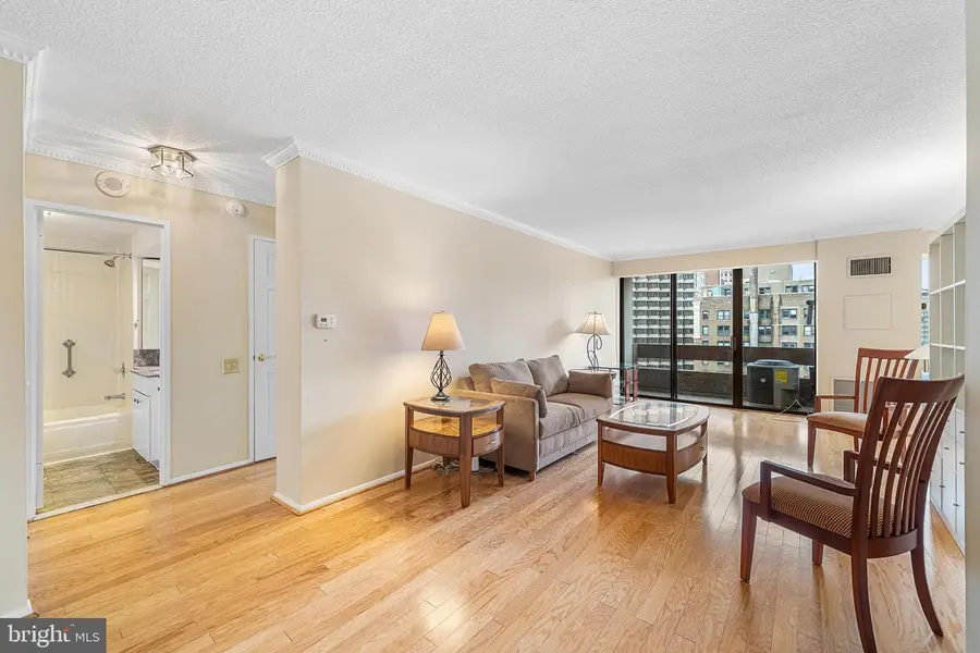 1326 Spruce St #1701, Philadelphia, PA 19107 - Image #2