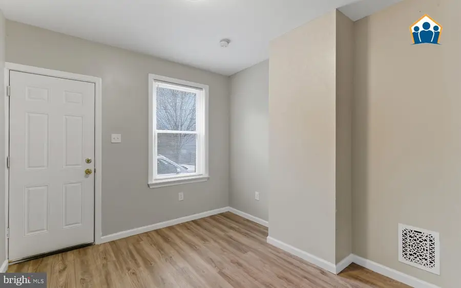 2528 Collins St, Philadelphia, PA 19125 - Image #3