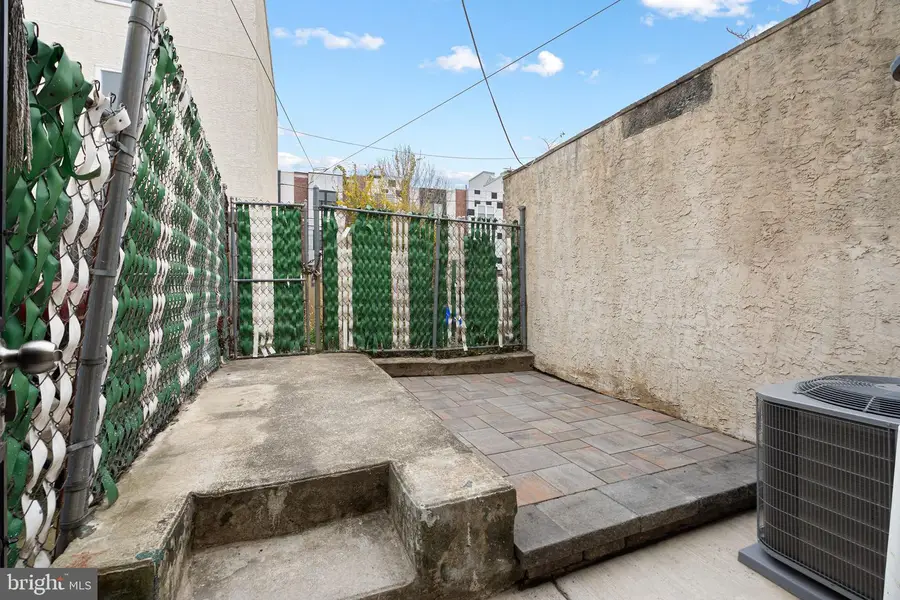 1519 W Thompson St, Philadelphia, PA 19121 - Image #3