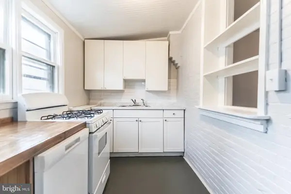 876 N 23rd St #floor #1, PHILADELPHIA, PA 19130