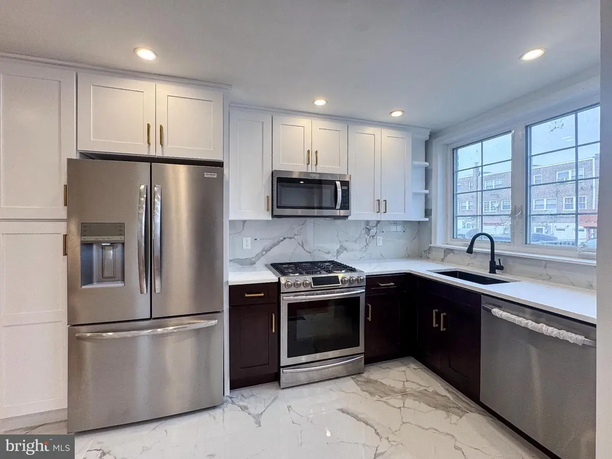 7823 Forrest Ave, Philadelphia, PA 19150 - Image #1