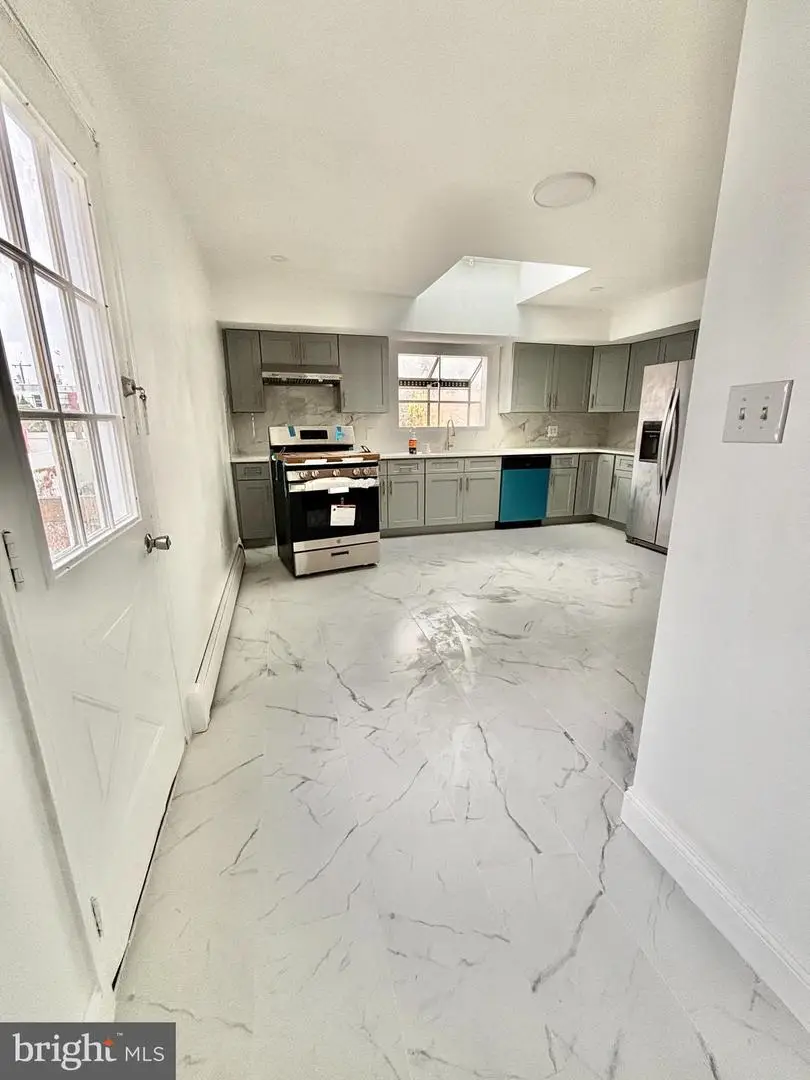 7119 Hegerman St, Philadelphia, PA 19135 - Image #1