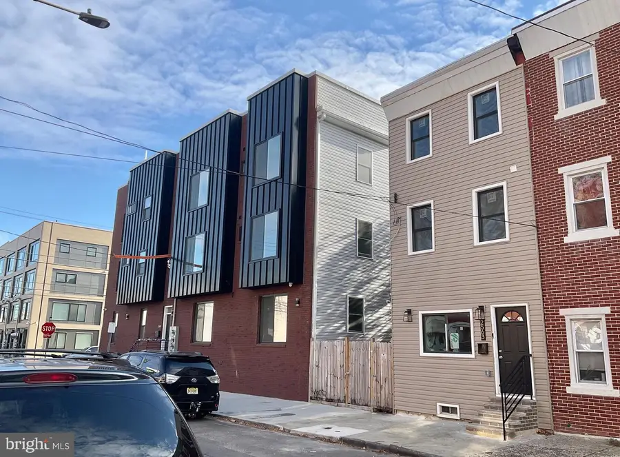 2563 Emerald St, Philadelphia, PA 19125 - Image #2