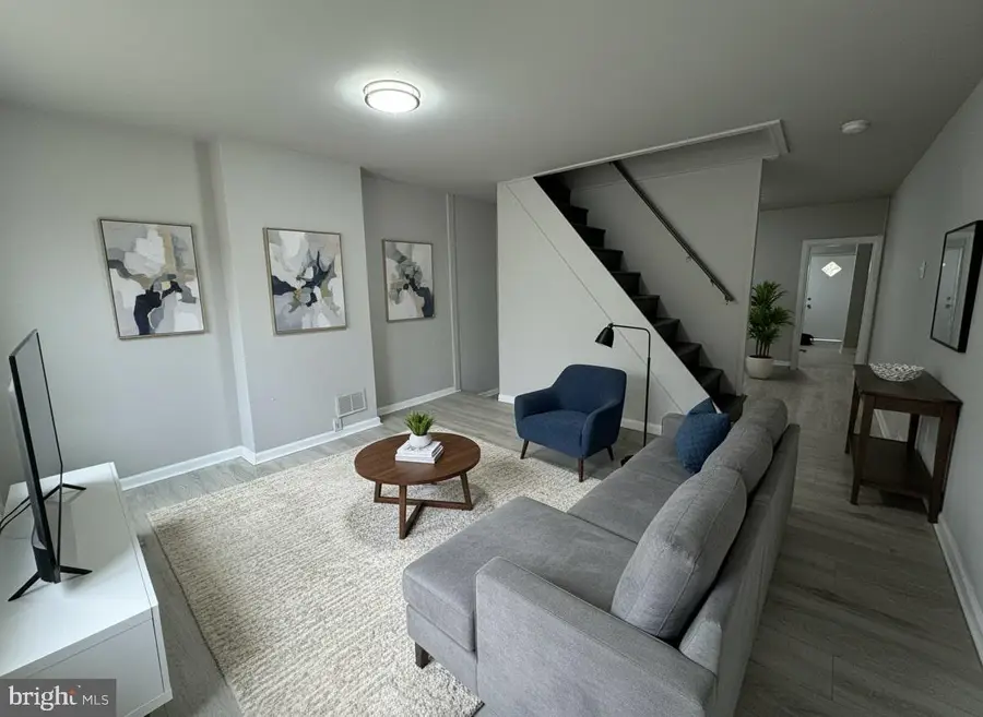 70 E Walnut Ln, Philadelphia, PA 19144 - Image #2