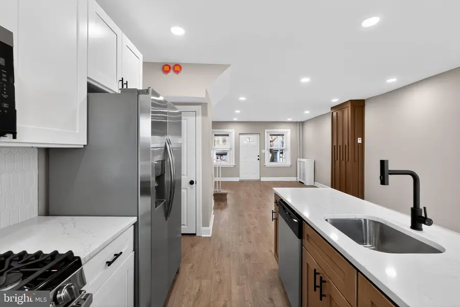 6514 Elmwood Ave, Philadelphia, PA 19142 - Image #2