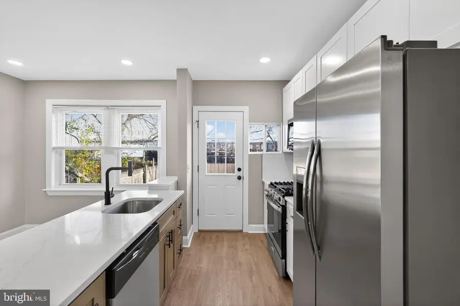 6514 Elmwood Ave, Philadelphia, PA 19142 - Image #3