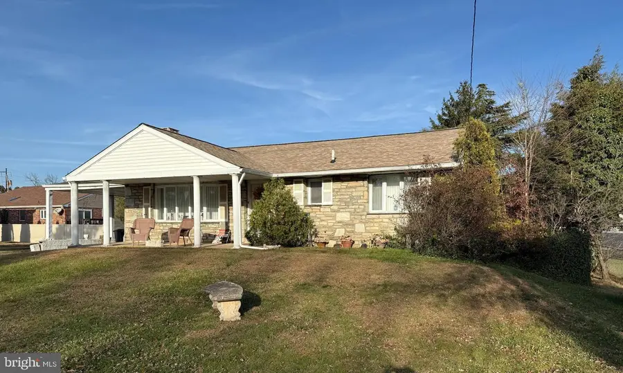 5015 Fitler St, Philadelphia, PA 19114 - Image #3