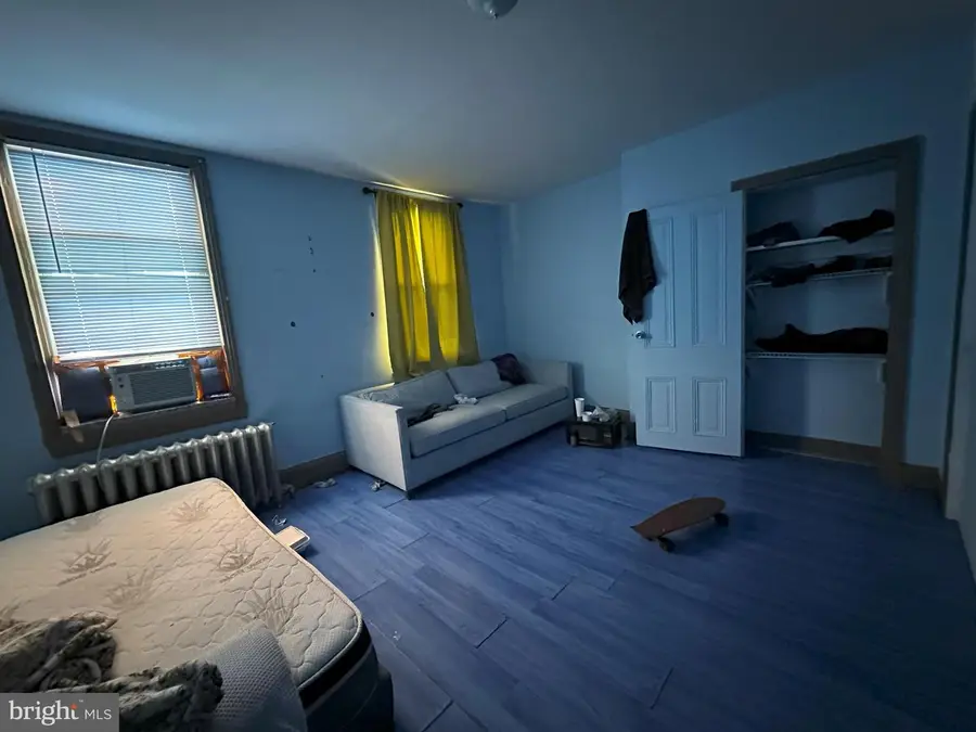 536 Snyder Ave, Philadelphia, PA 19148 - Image #2