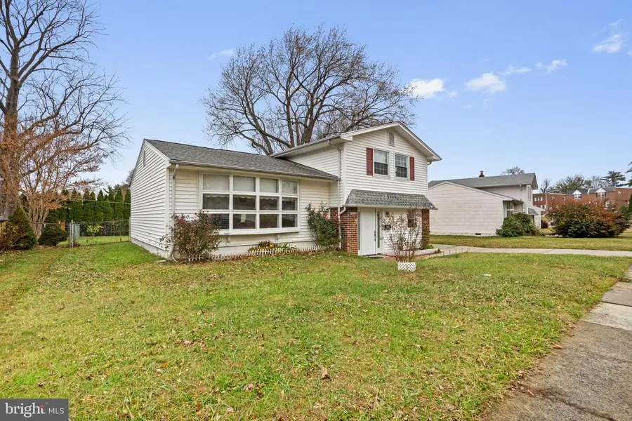 8912 Turton Dr, Philadelphia, PA 19115 - Image #2