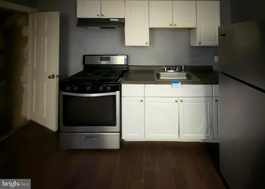 1638 W Victoria St, Philadelphia, PA 19140 - Image #3