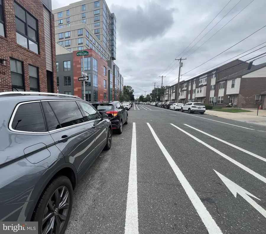 2200-28 Arch St #906, Philadelphia, PA 19103 - Image #3