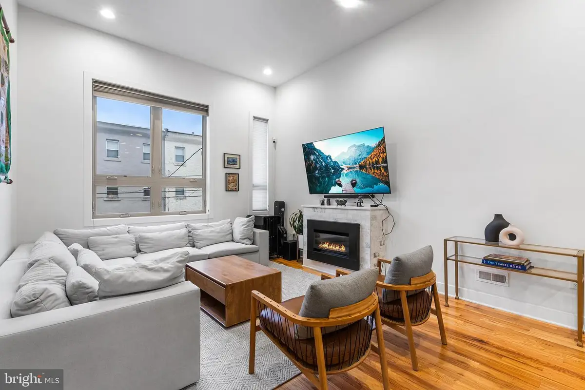 1323 Crease St, Philadelphia, PA 19125 - Image #1