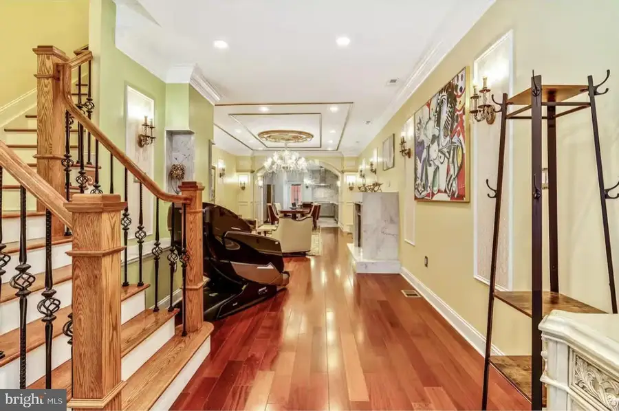 26 S Strawberry St, Philadelphia, PA 19106 - Image #2