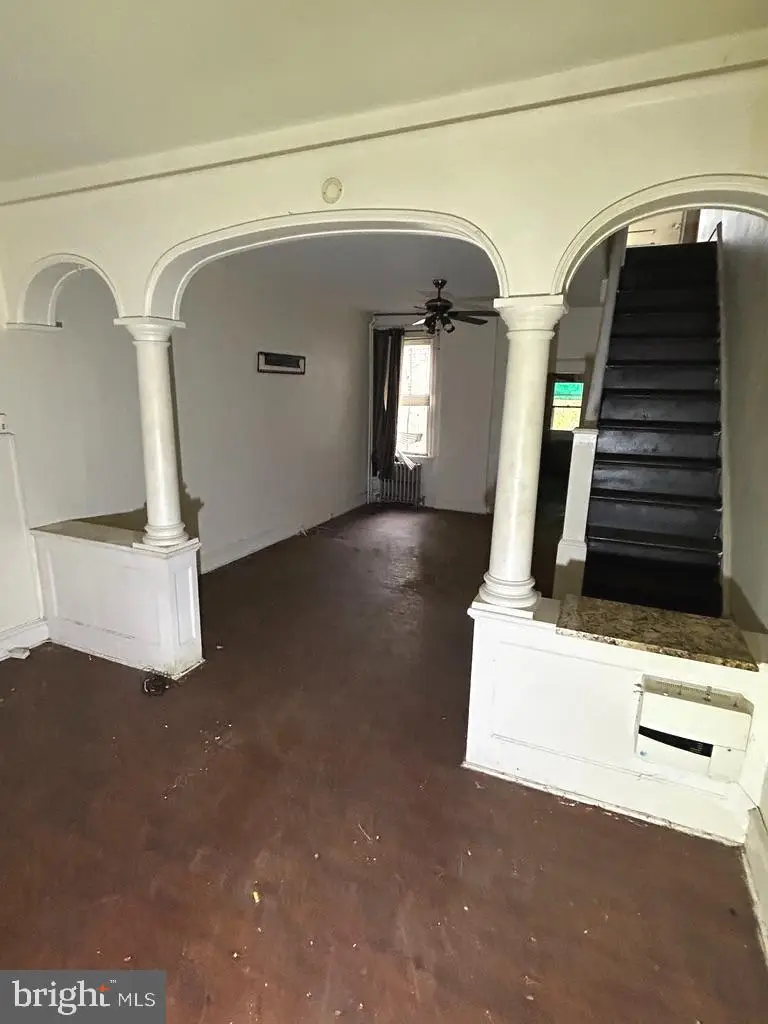 2046 Dennie St, Philadelphia, PA 19140 - Image #2