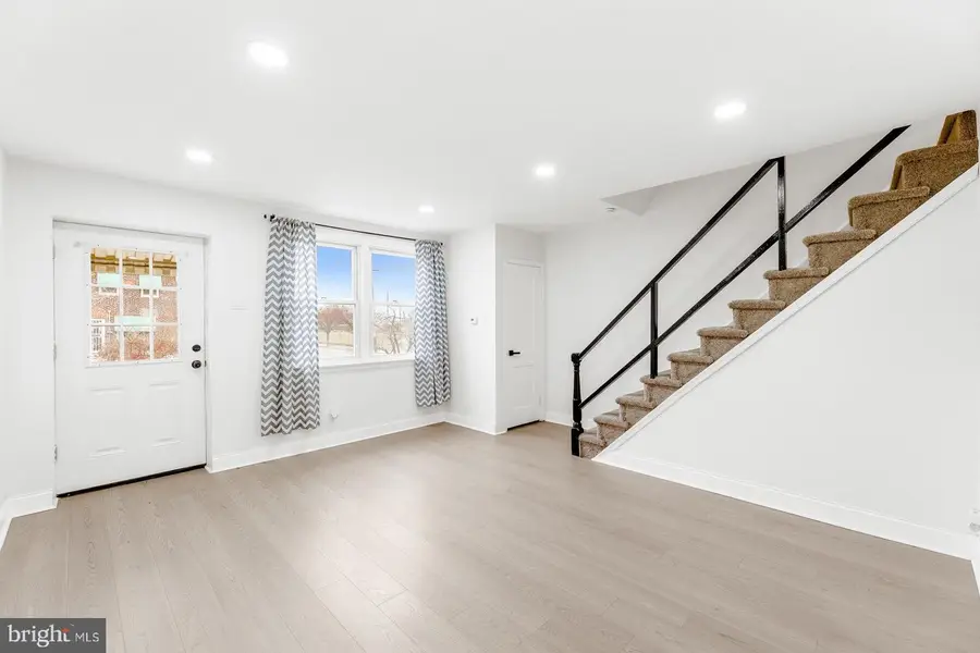 6302 Hegerman St, Philadelphia, PA 19135 - Image #3