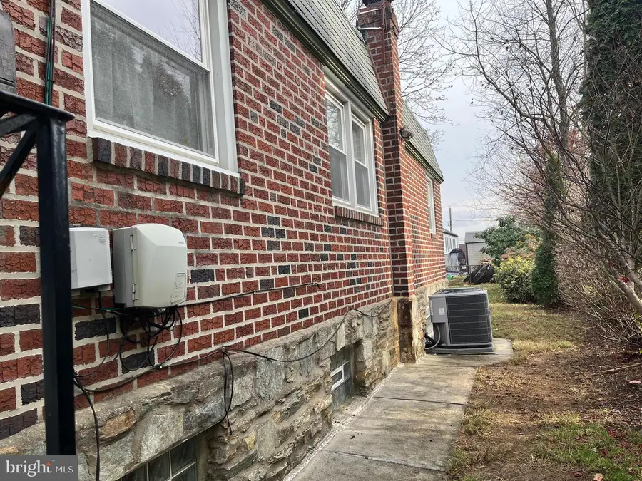 9609 Clark St, Philadelphia, PA 19115 - Image #2